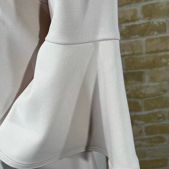 Calvin Klein Blush Bell Sleeve Dress Size 10⭐️Host Pick⭐️‼️ - Picture 4 of 7